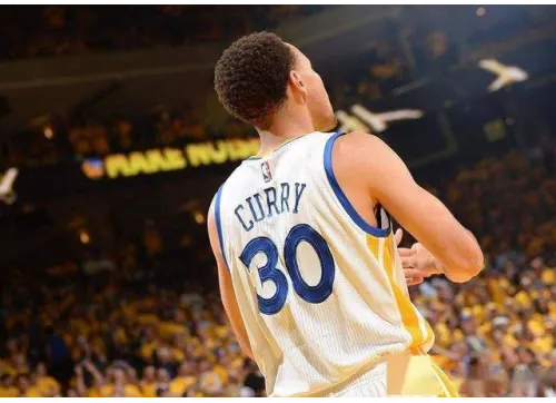 NBA巨星170身高传奇:从低谷到巅峰的励志故事 NBA巨星170身高传奇:从低谷到巅峰的励志故事